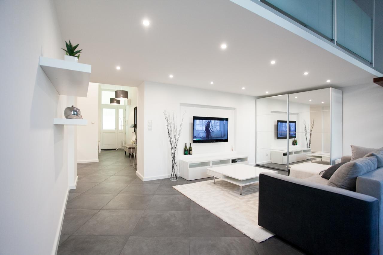 Stylish Loft With Balcony Leilighet Budapest Eksteriør bilde