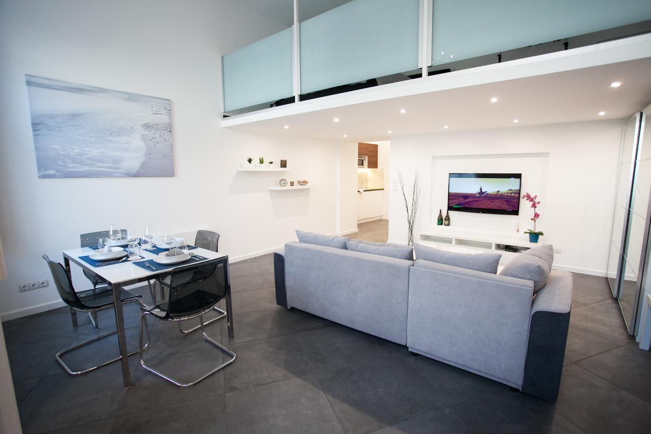 Stylish Loft With Balcony Leilighet Budapest Eksteriør bilde